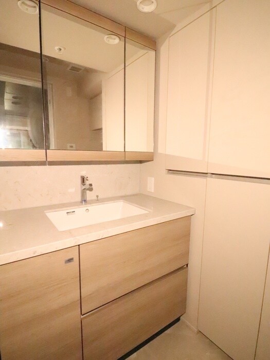 物件内観写真15　(洗面)