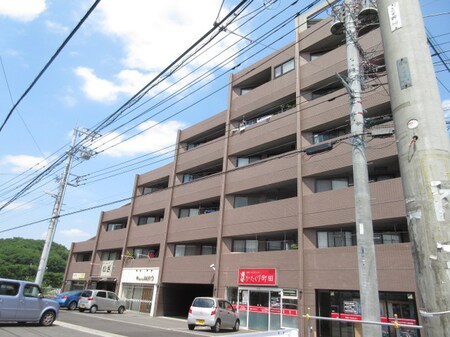 ラ・ベルチュ町田外観写真