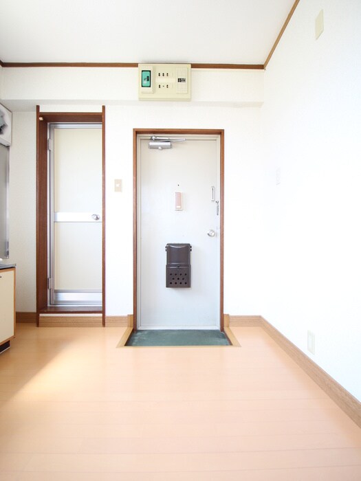 物件内観写真17　(廊下)