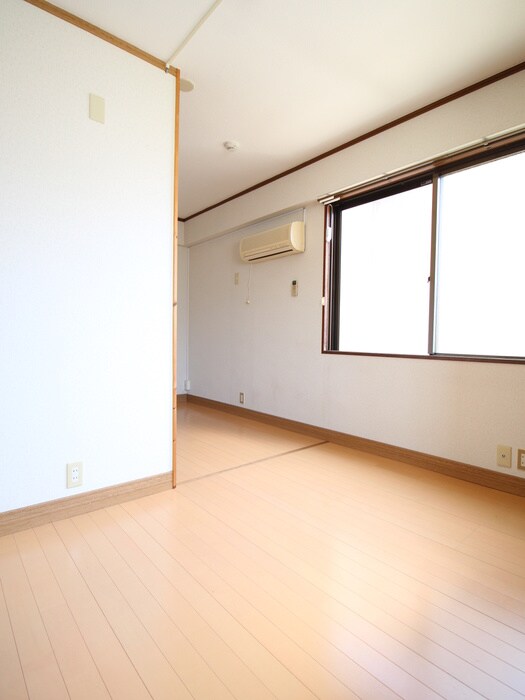 物件内観写真18　(居室)