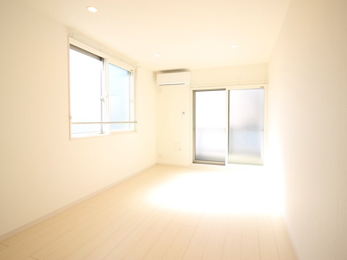 物件内観写真6　(居室)