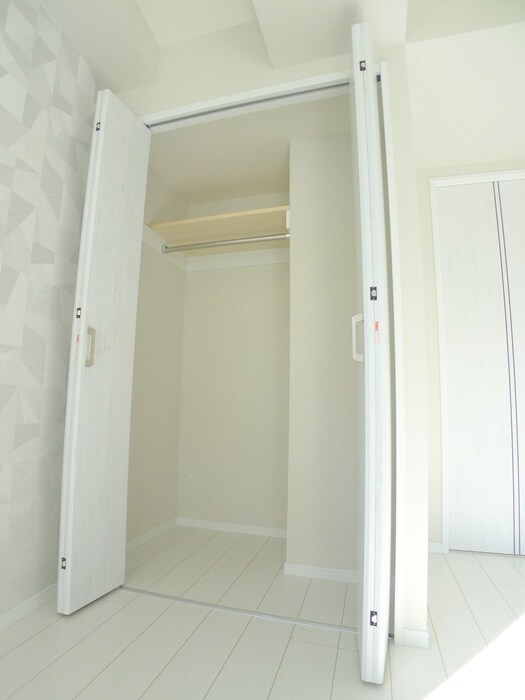 物件内観写真16　(収納)