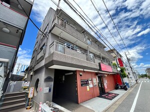 左り山新弥嘉ハイツ外観写真
