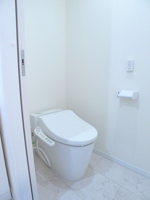 物件内観写真16　(トイレ)