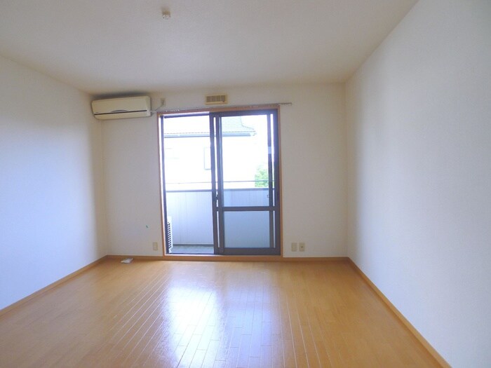 物件内観写真9　(室内からの展望)