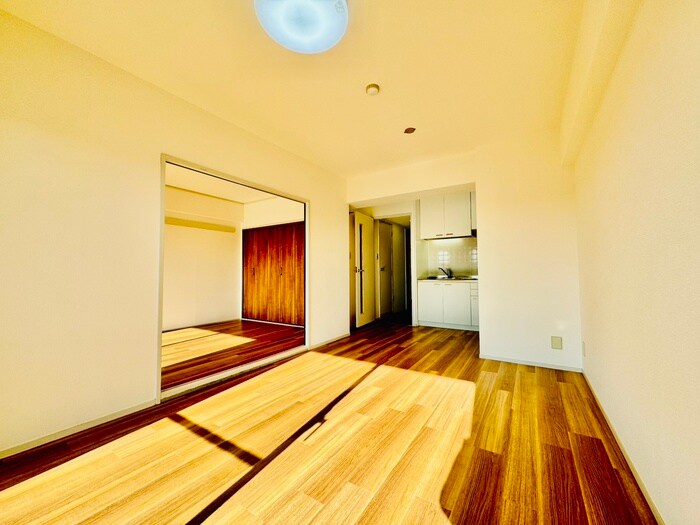 物件内観写真9　(居室)