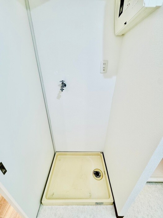 物件内観写真13　(洗濯機置場)