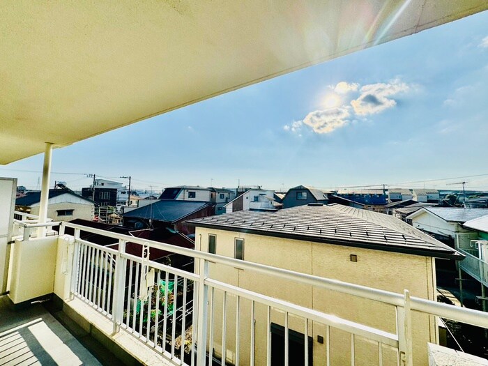 物件内観写真19　(室内からの展望)