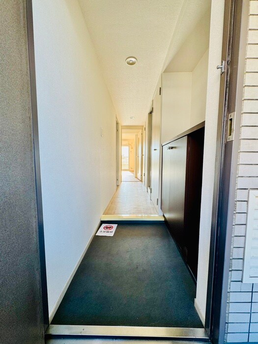 物件内観写真22　(玄関)