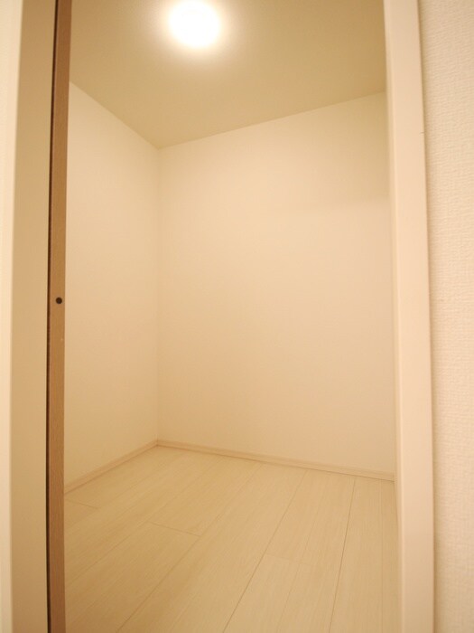物件内観写真11　(収納)