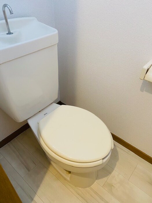 物件内観写真9　(トイレ)