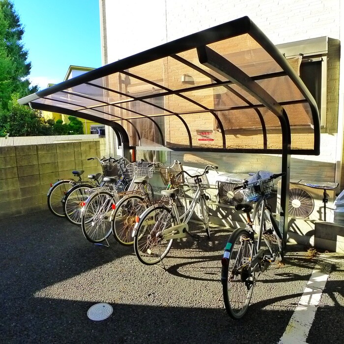 物件外観写真3　(駐輪場)