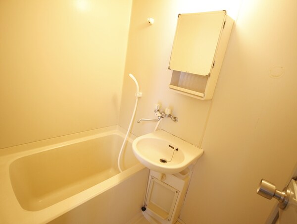 バス／シャワールーム等