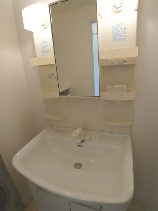 物件内観写真15　(洗面)