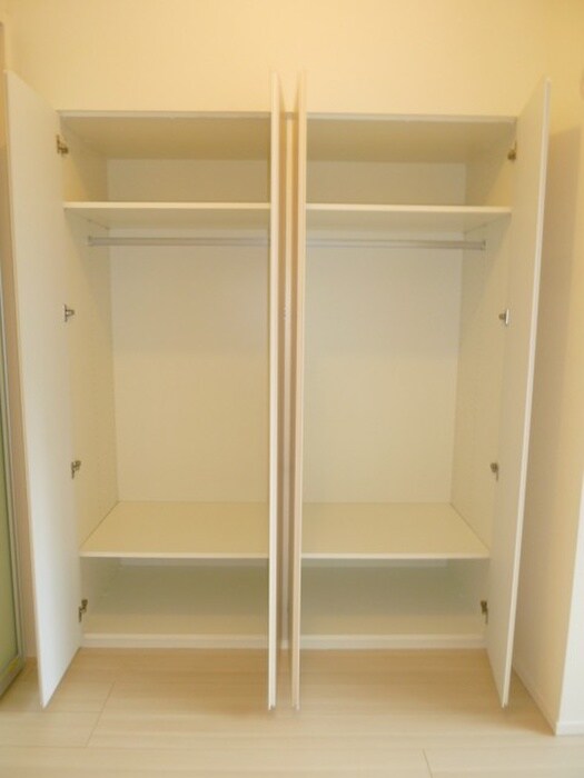 物件内観写真11　(収納)