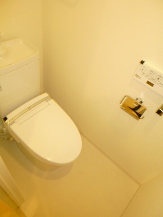 物件内観写真14　(トイレ)