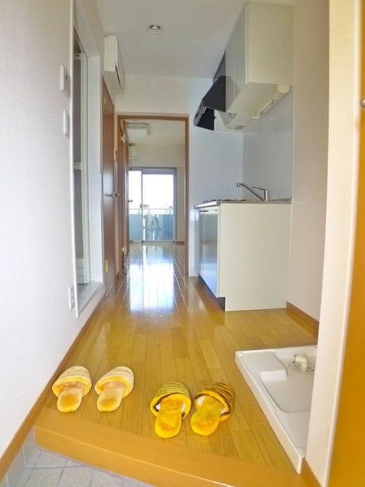 物件内観写真7　(玄関)