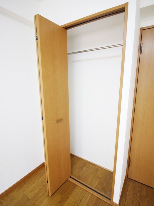 物件内観写真13　(収納)