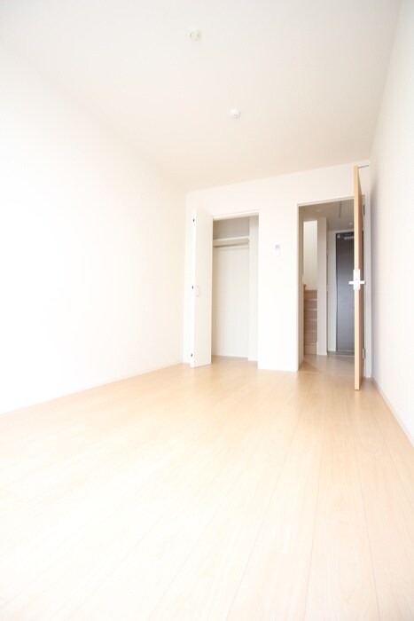 物件内観写真10　(居室)