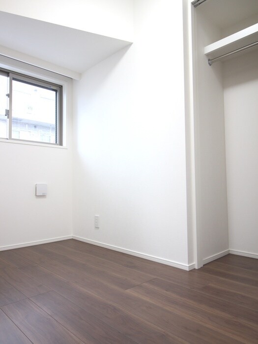 物件内観写真11　(収納)