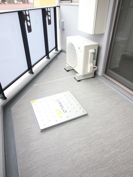 物件内観写真16　(ベランダ・バルコニー)