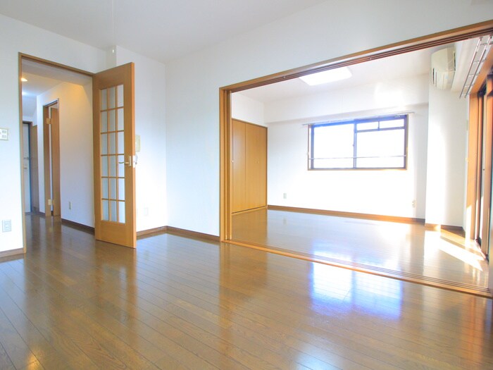 物件内観写真5　(居室)