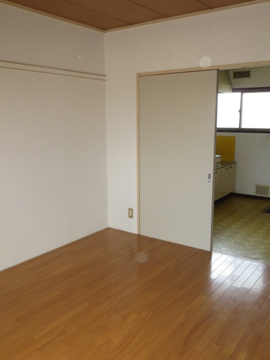 物件内観写真12　(居室)