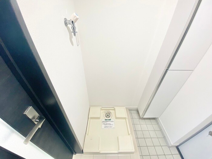 物件内観写真14　(洗濯機置場)