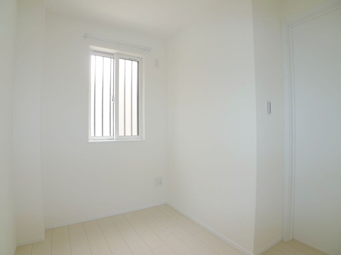 物件内観写真10　(室内からの展望)