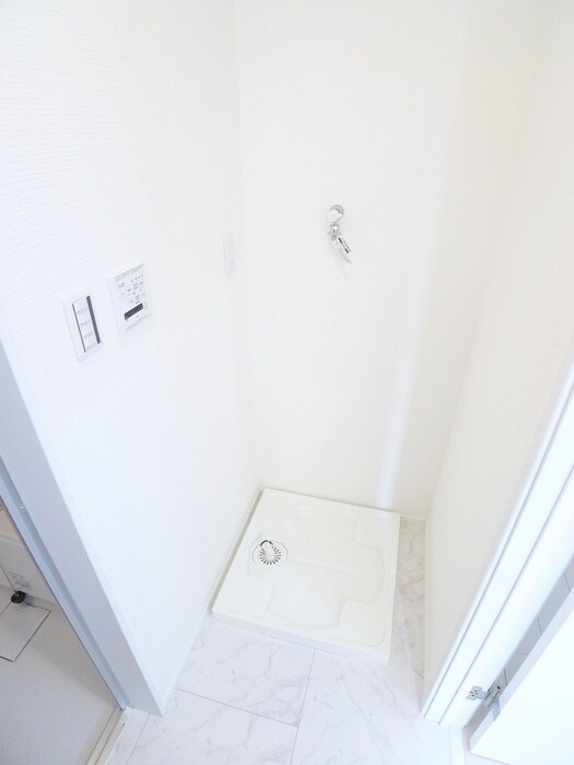 物件内観写真19　(洗濯機置場)