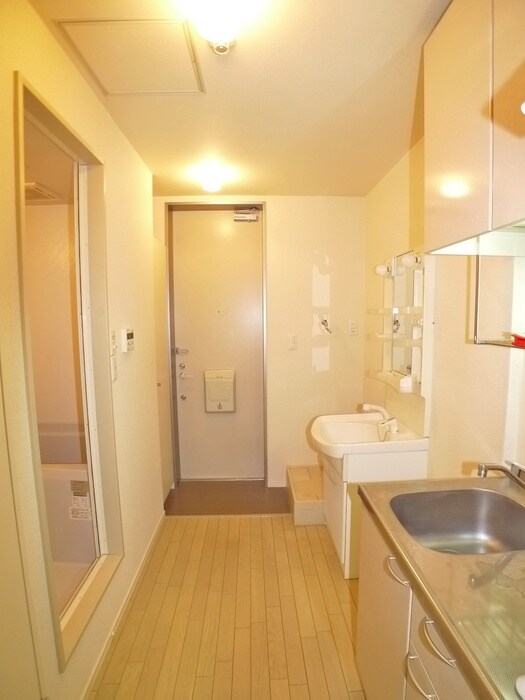 物件内観写真22　(玄関)