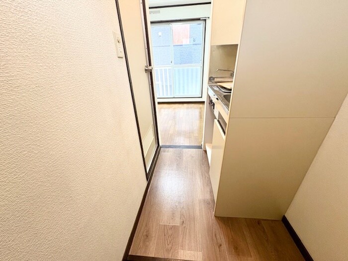 物件内観写真15　(廊下)