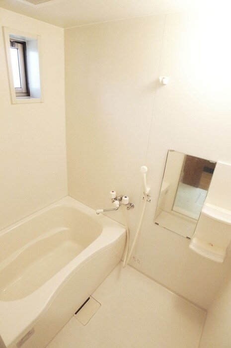 物件内観写真10　(バス／シャワールーム等)