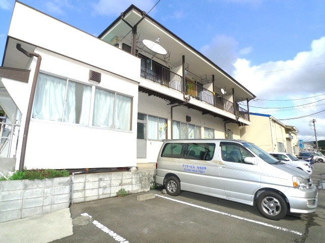 ハイツブルボン