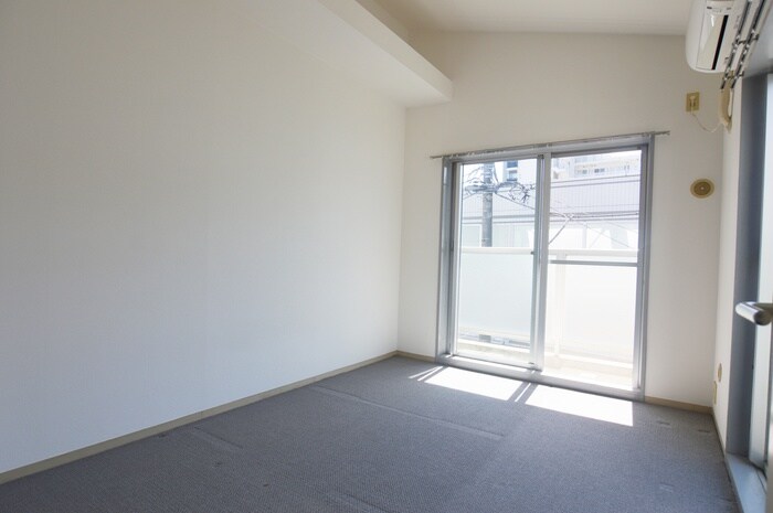 物件内観写真14　(居室)