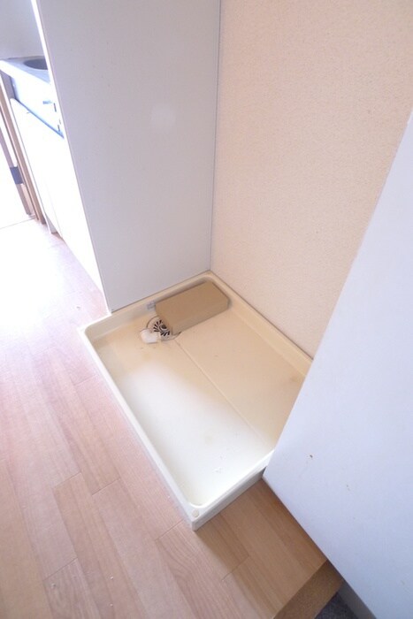 物件内観写真15　(洗濯機置場)