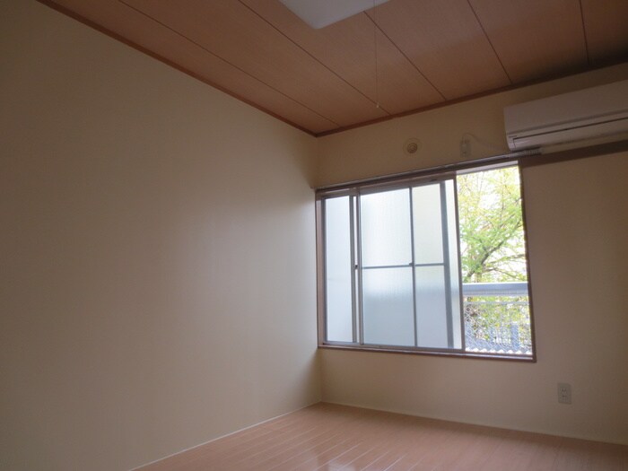 物件内観写真5　(居室)