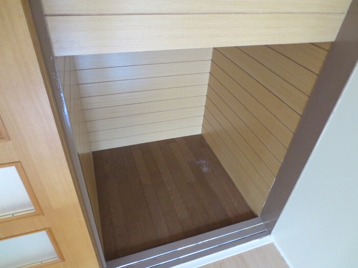物件内観写真8　(収納)