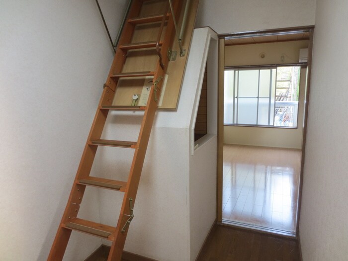 物件内観写真9　(居室)