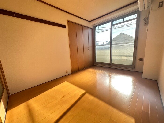 物件内観写真15　(居室)