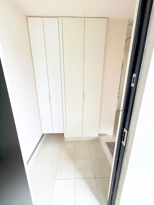 物件内観写真17　(玄関)