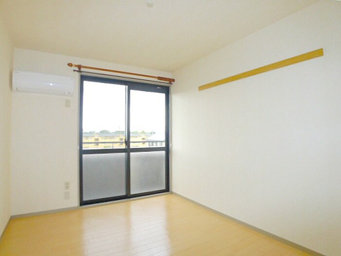 物件内観写真12　(居室)