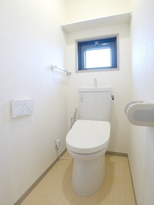 物件内観写真16　(トイレ)