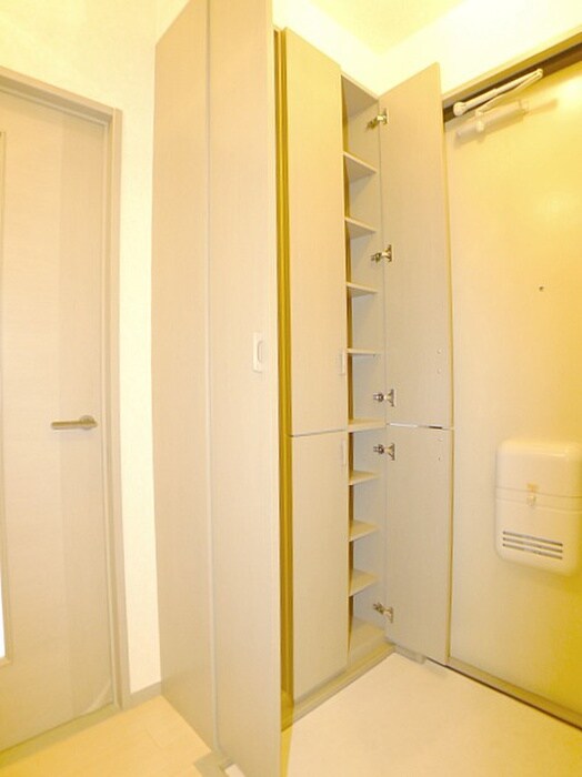 物件内観写真20　(靴箱)