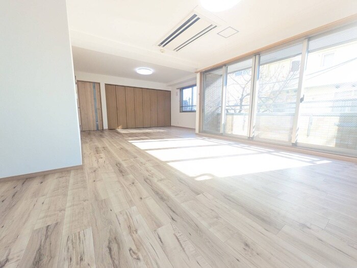 物件内観写真9　(居室)