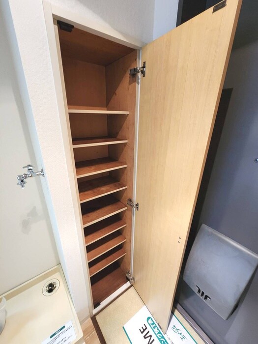 物件内観写真19　(靴箱)