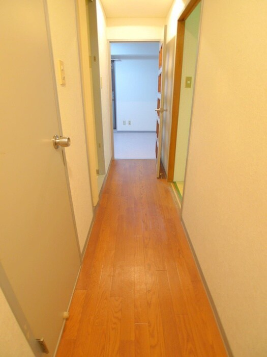 物件内観写真14　(玄関)