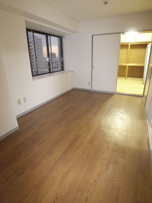 物件内観写真15　(収納)