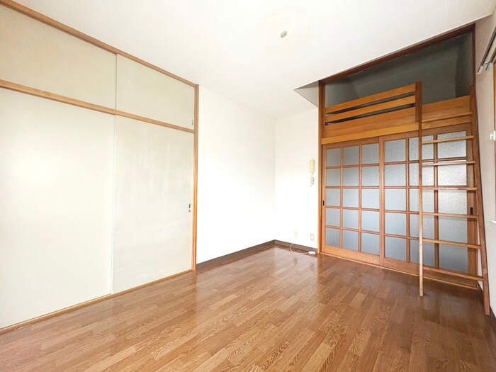 物件内観写真8　(居室)