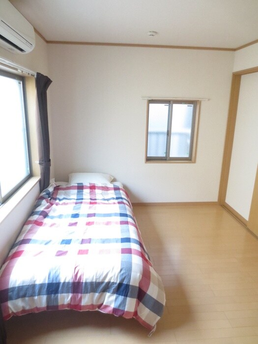 物件内観写真5　(居室)